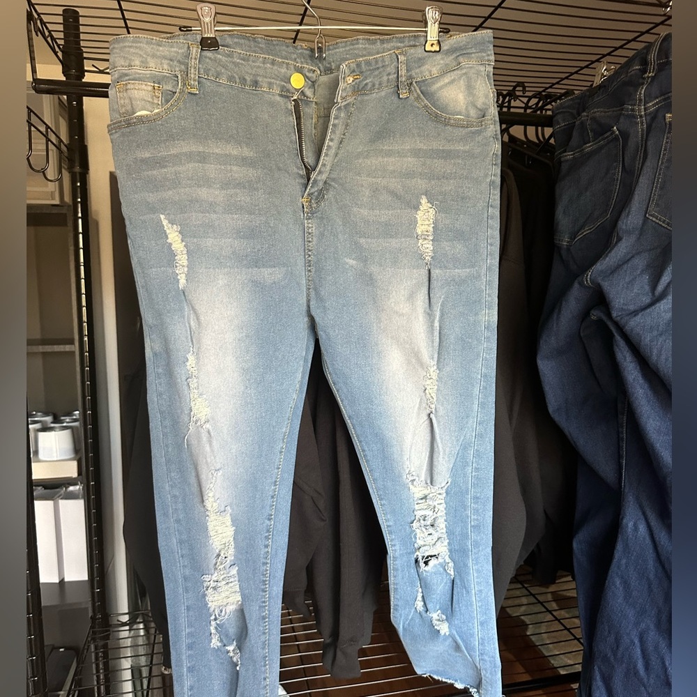 BRAND NEW Jeans